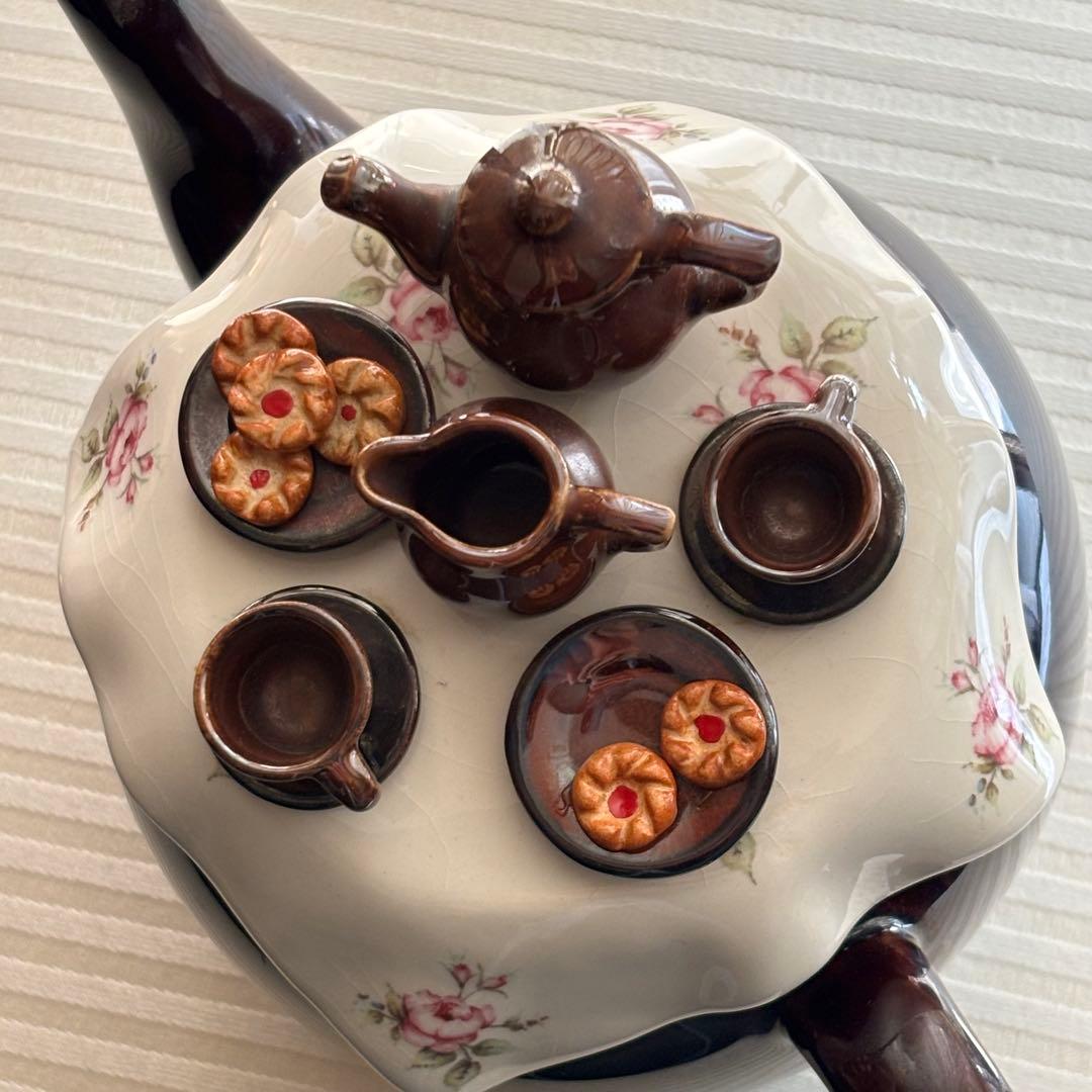 英国製　カーデュー コレクタブルティーポット　　ブラウン・ベティ