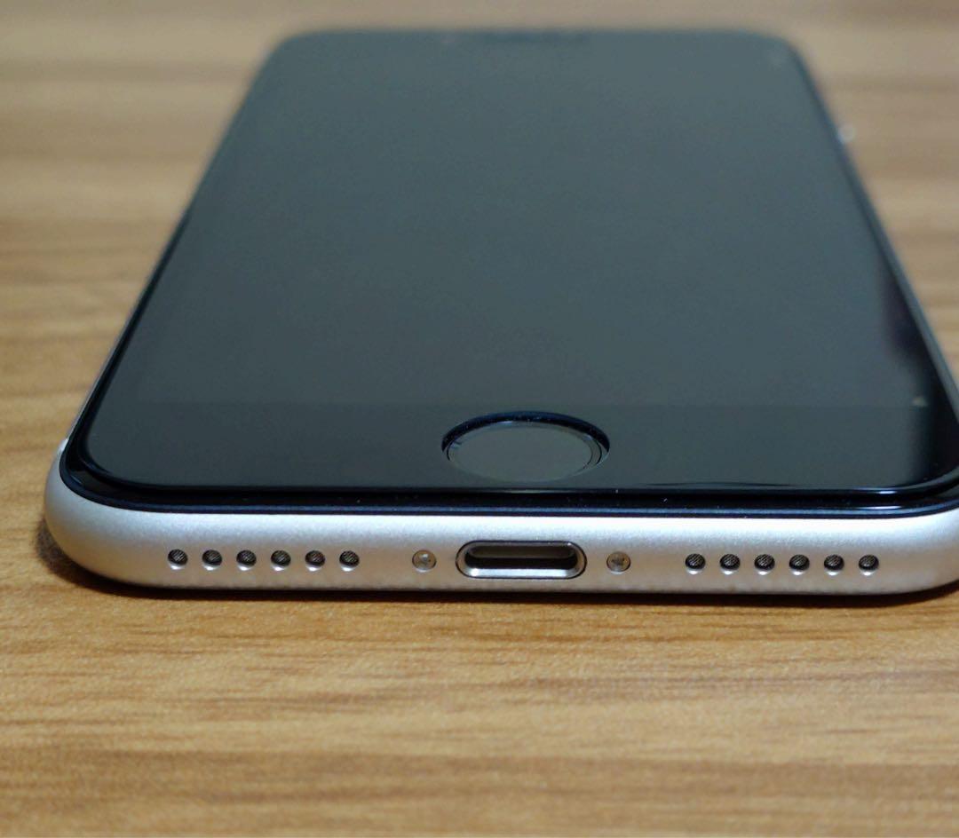 Apple版iPhoneSE第3世代128GB SIMフリー バッテリー100%