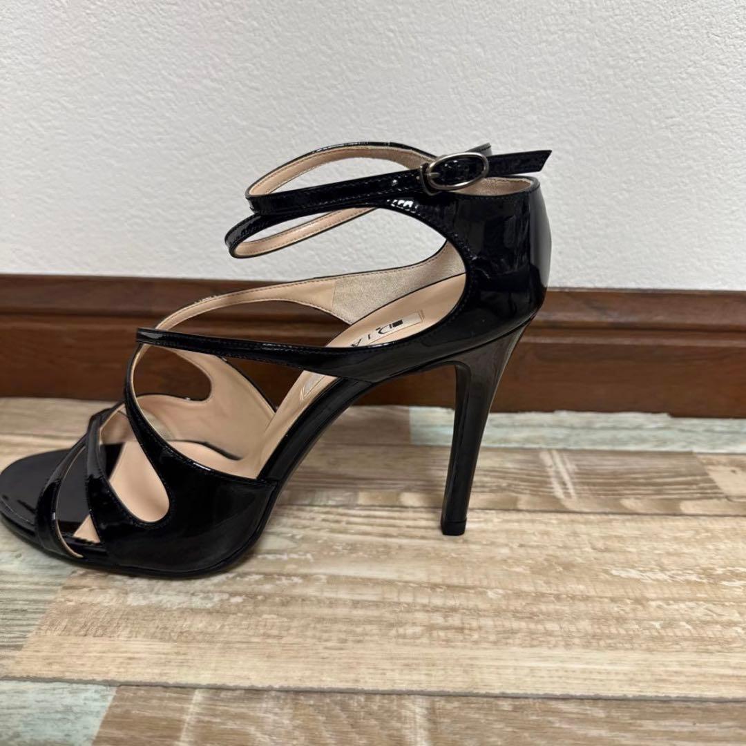 DIANA ブラック ストラップサンダル 高ヒール