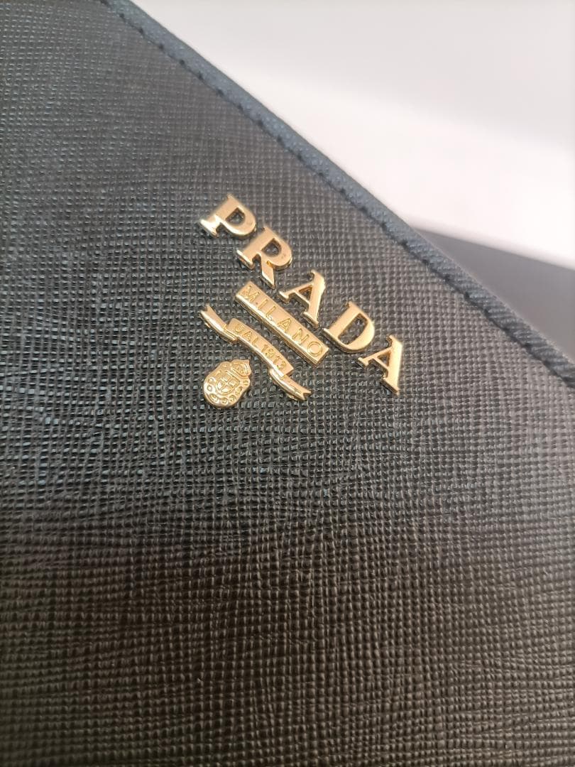 ブラック✿男女兼用☆プラダ 長財布 prada ファスナー メンズさいふ 黒