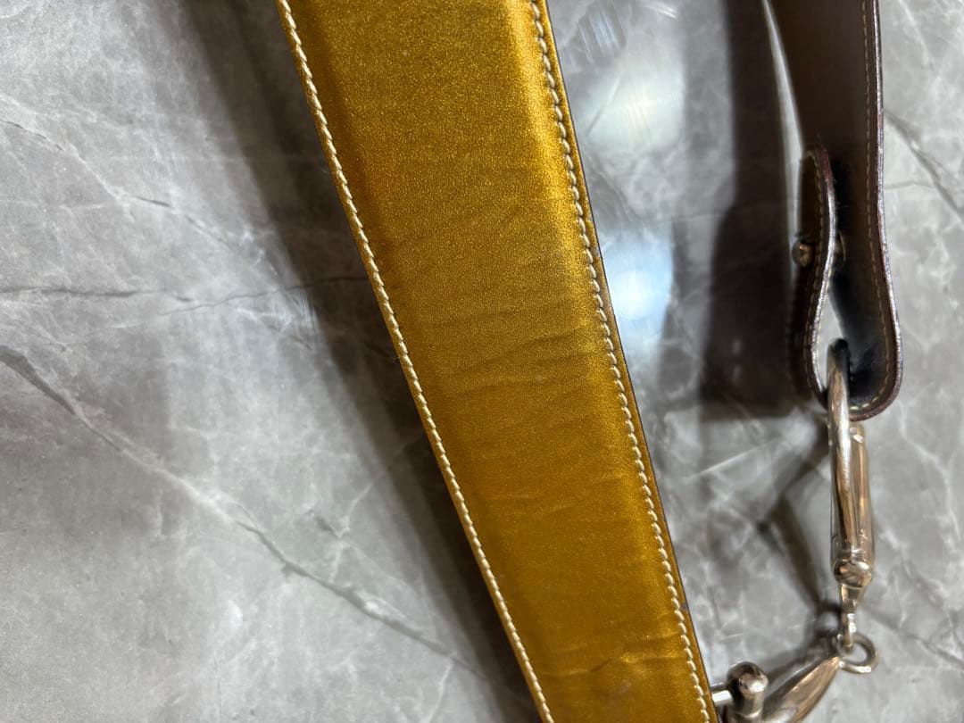 グッチレザー製ブラウンゴールドベルト