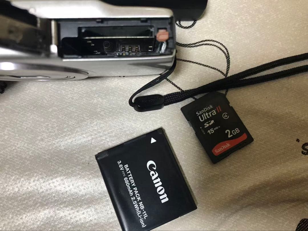 Canon IXY 200シルバー コンパクトデジタルカメラ