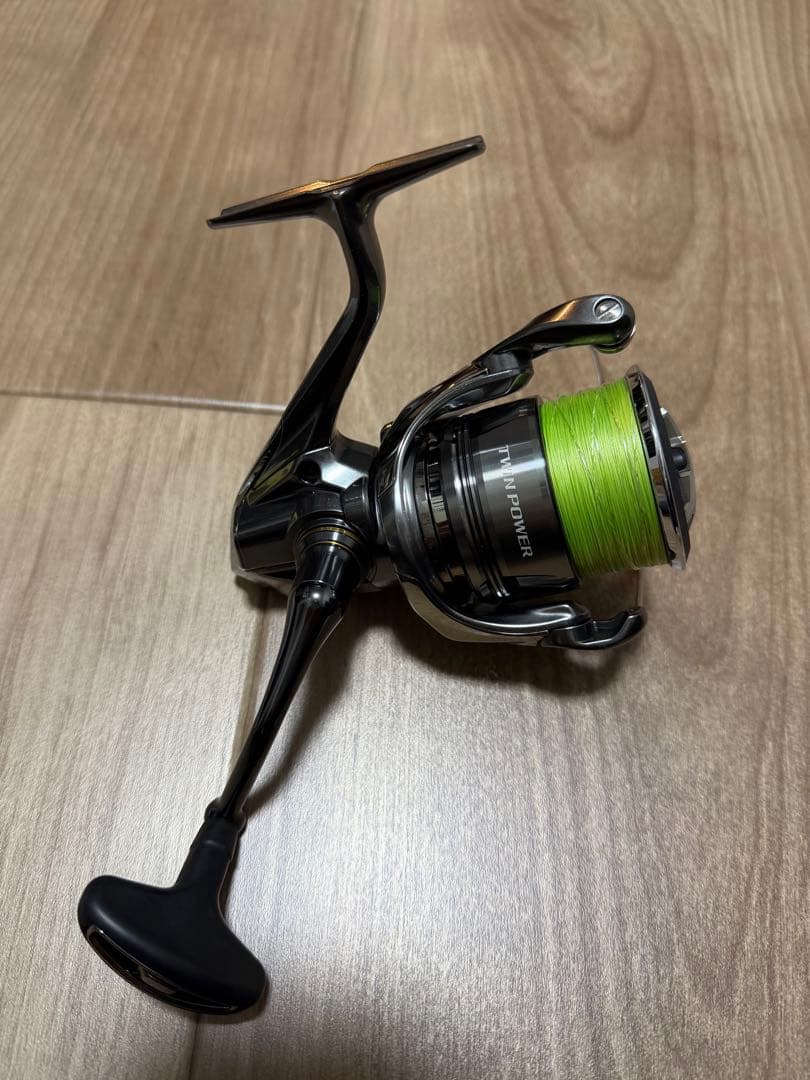 ※値下げ中　シマノ　24ツインパワー4000MHG