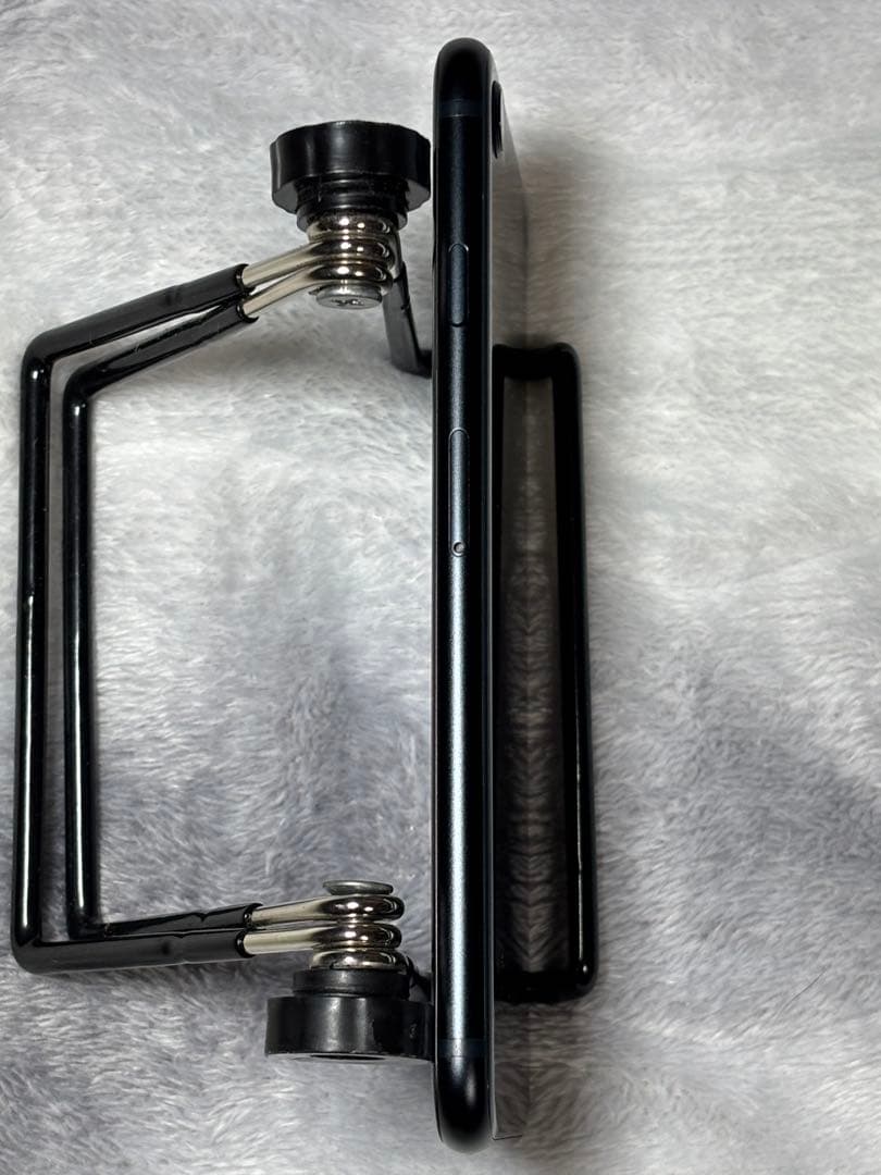 ⚠️本日のみ特別価格⚠️iPhone SE第3世代 64GB SIMフリー 美品