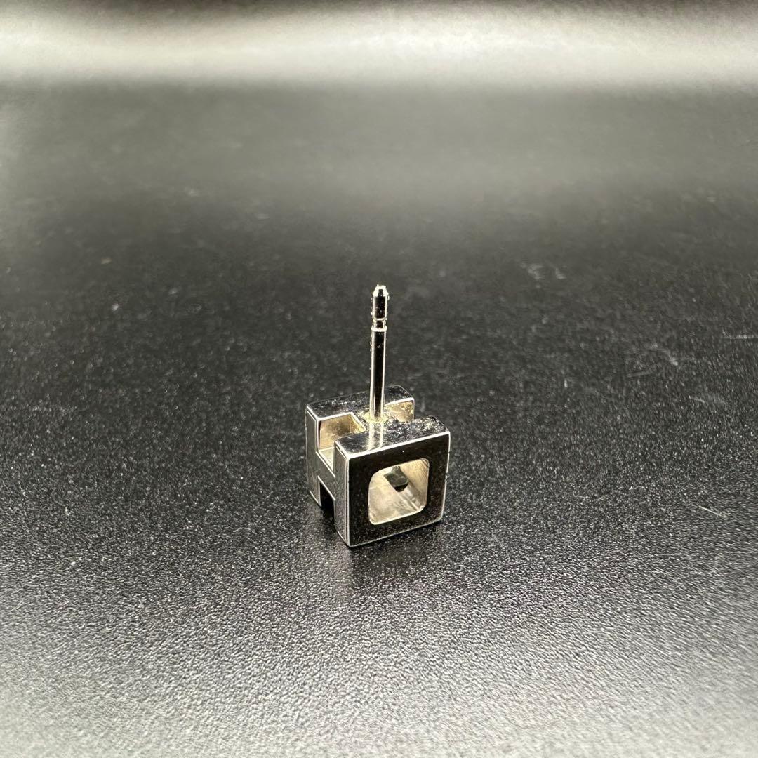 極美品✨　エルメス　ピアス　カージュドアッシュ　ホワイト　056