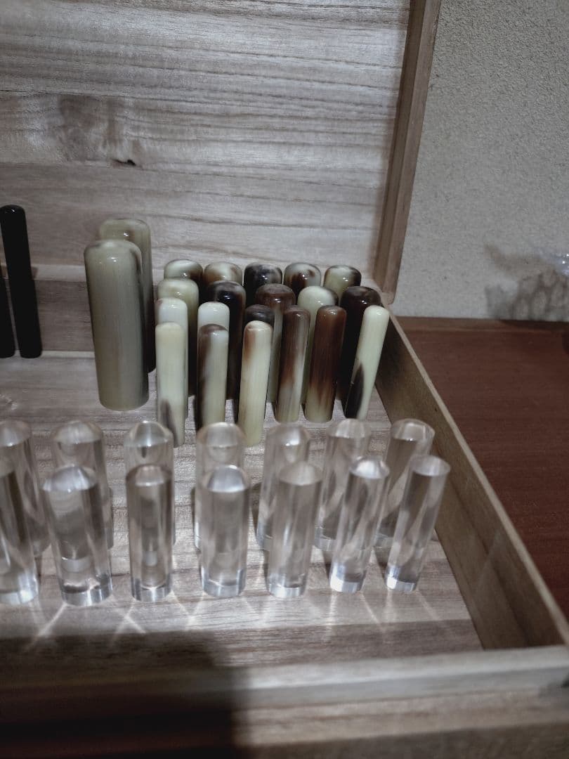 印材の山 水晶 水牛 瑪瑙石など