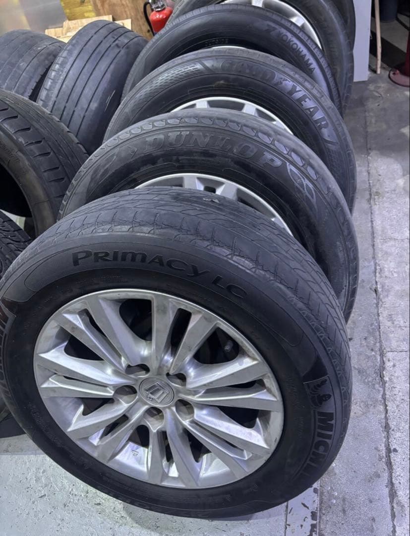 羽*し様 トヨタ純正210クラウンタイヤホイールセット山無しエア抜け含むスタッド