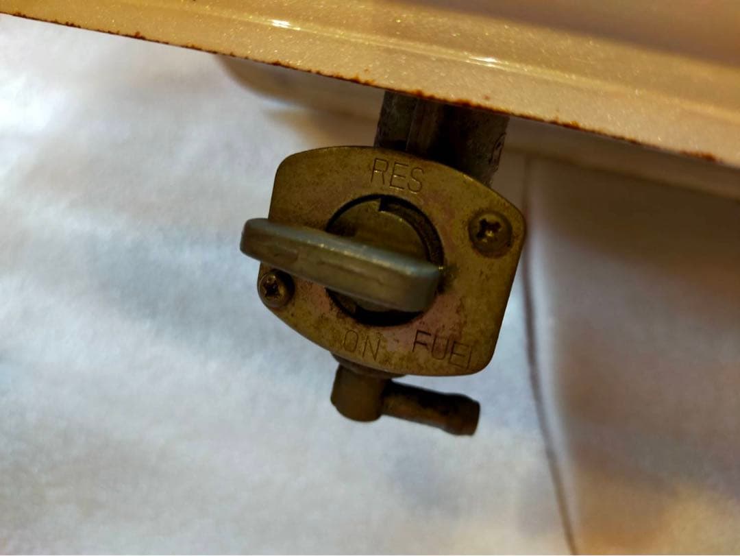 SUZUKI グラストラッカー　NJ4BA　純正タンク　燃料コック付き