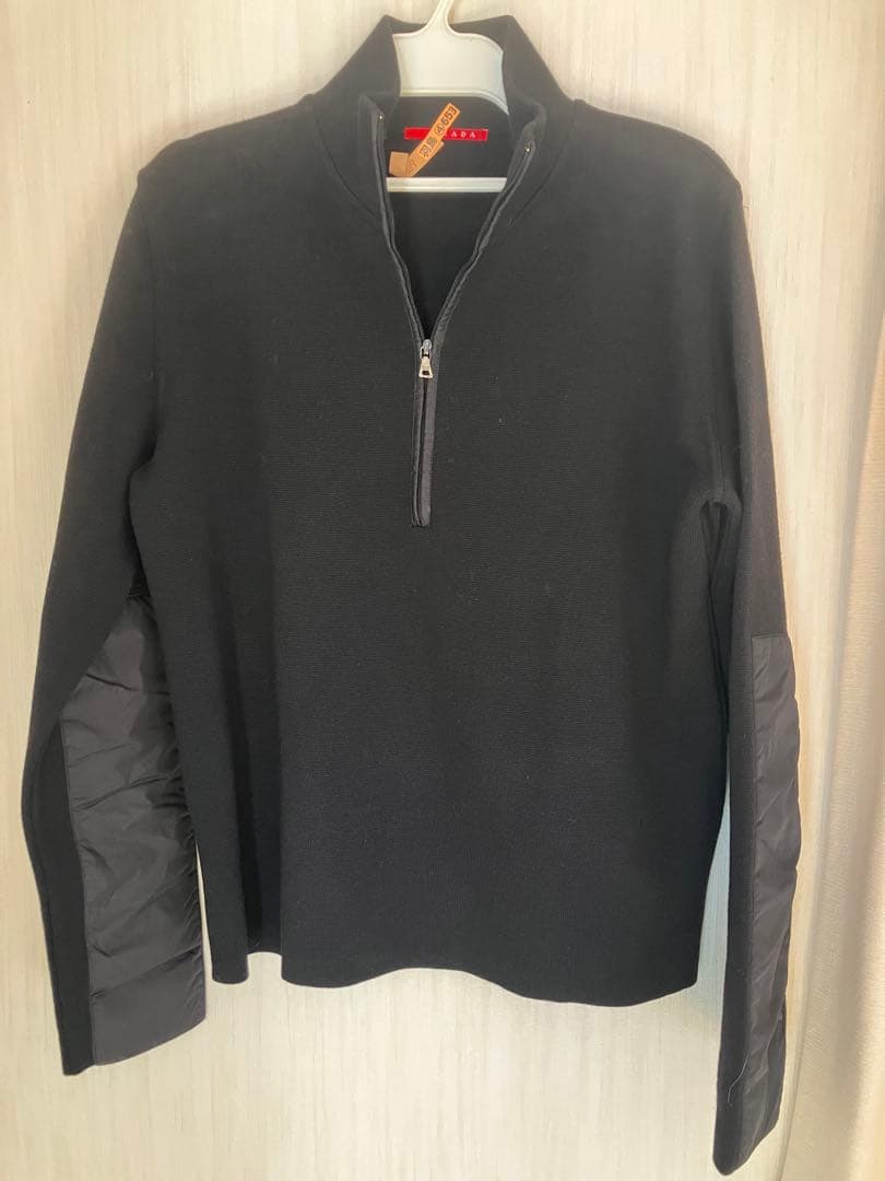 プラダ　黒ニット　50