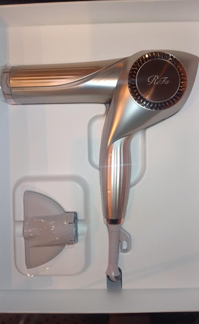 24時間限定価格‼️　リファ　ビューテックドライヤー　BX　W