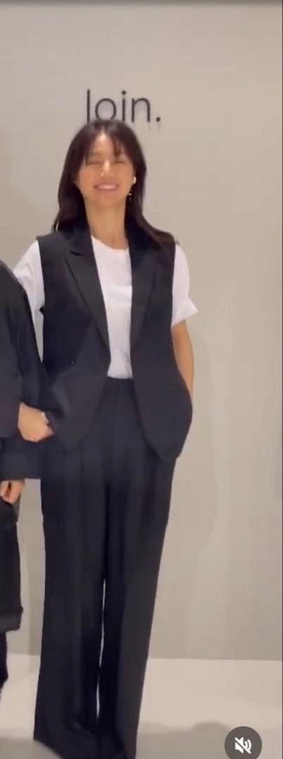 新品未使用　井川遥　ロワン　loin ネイビージレ