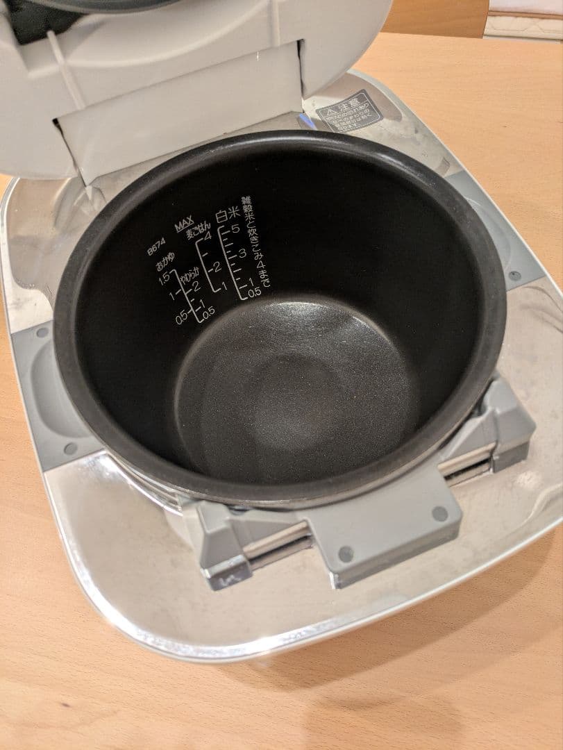 【ジキル】NW-FC10-WZ 象印 5.5合炊き IH 炊飯ジャー