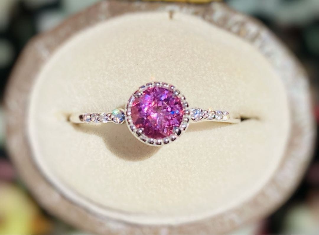 マラヤガーネット