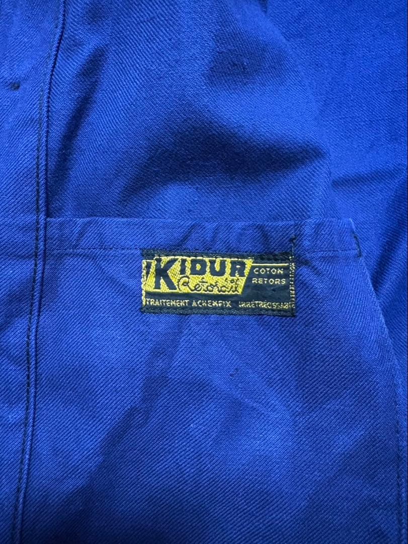 フレンチヴィンテージのブルーモールスキンジャケット