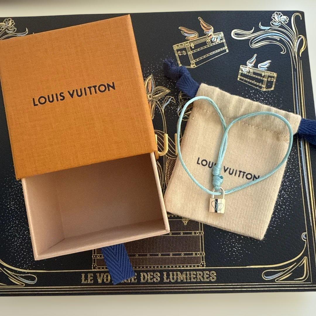 Felix LOUIS VUITTON ルイヴィトン　ロックイット　水色