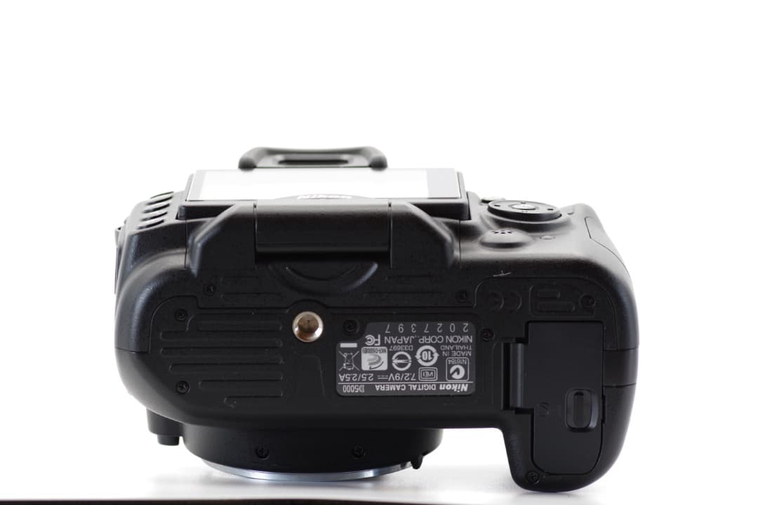 『完動美品』Nikon D5000 レンズキット AF-S DX 18-55mm