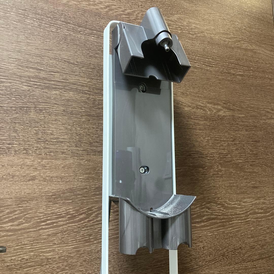 dyson ダイソン SV10 V8 コードレスクリーナー 掃除機