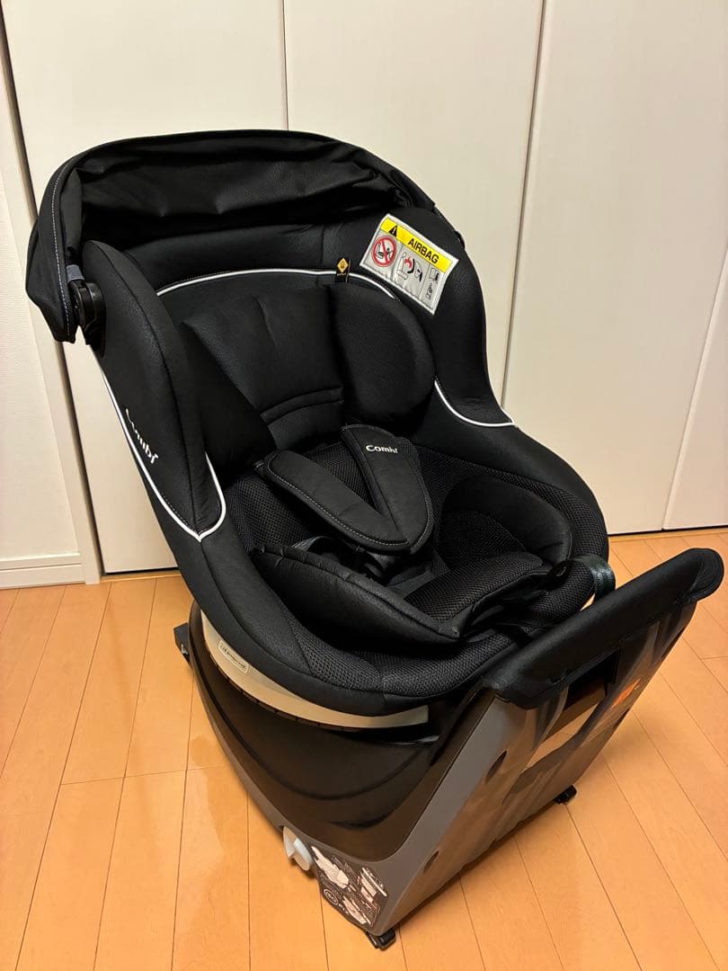 ☆状態良好☆ コンビ　クルムーヴ　ISOFIX エッグショック NBW ブラック