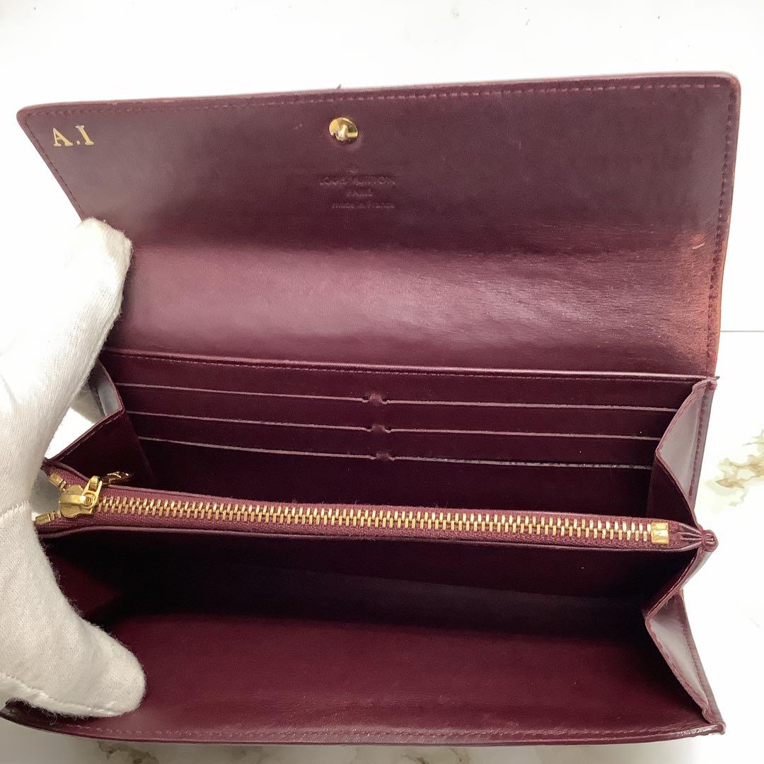 ルイヴィトン　Louis Vuitton ヴェルニ　ワインレッド 長財布