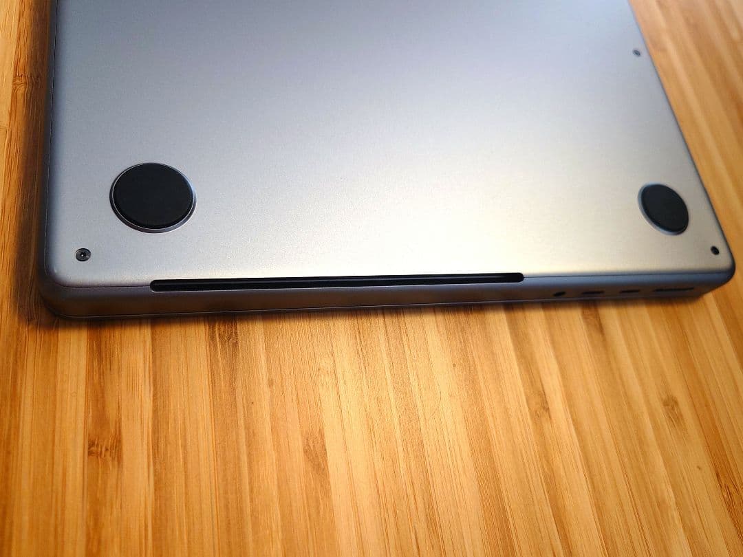 MacBook Pro M1 MAX 14インチ32コア 64G 4TB