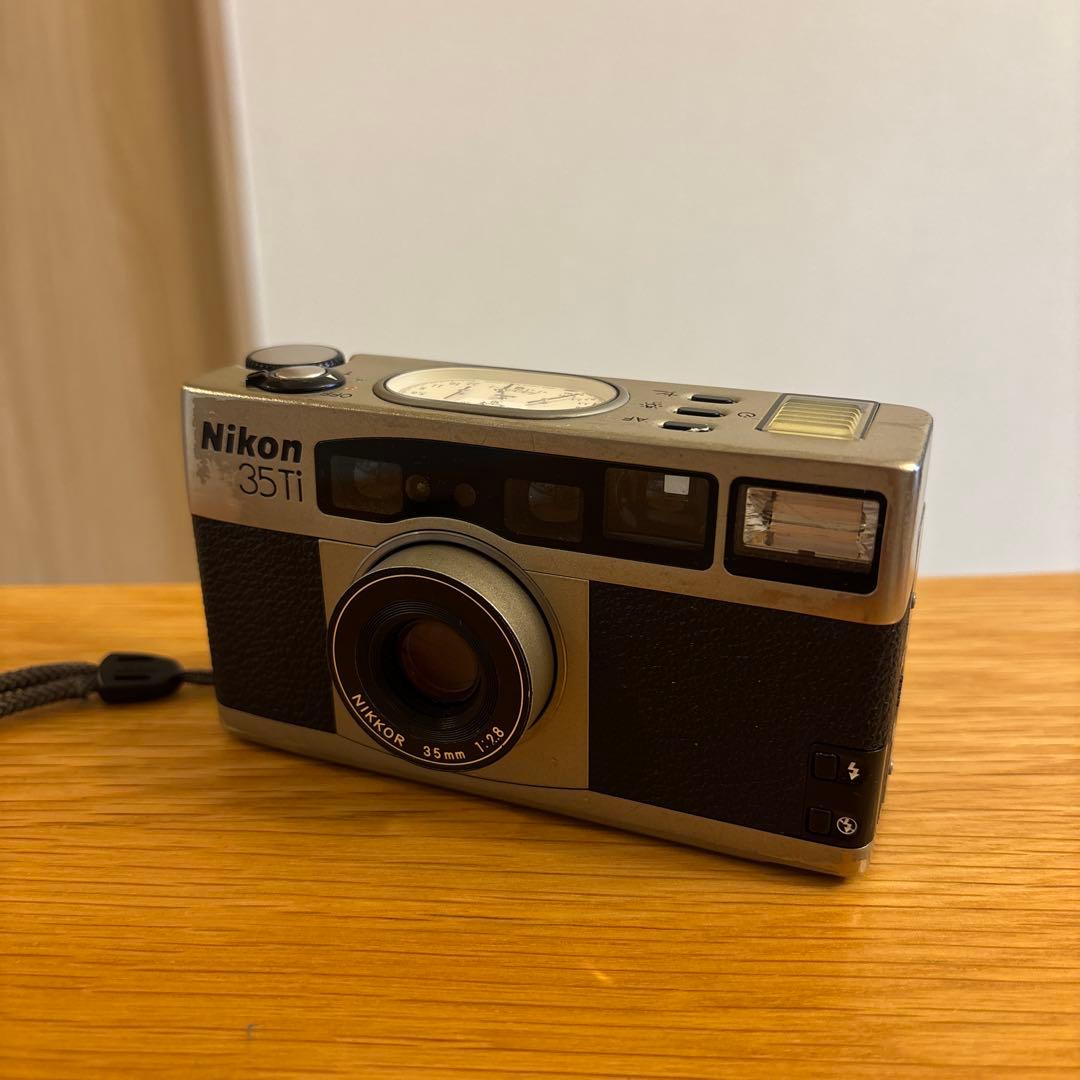 Nikon 35Ti コンパクトフィルムカメラ