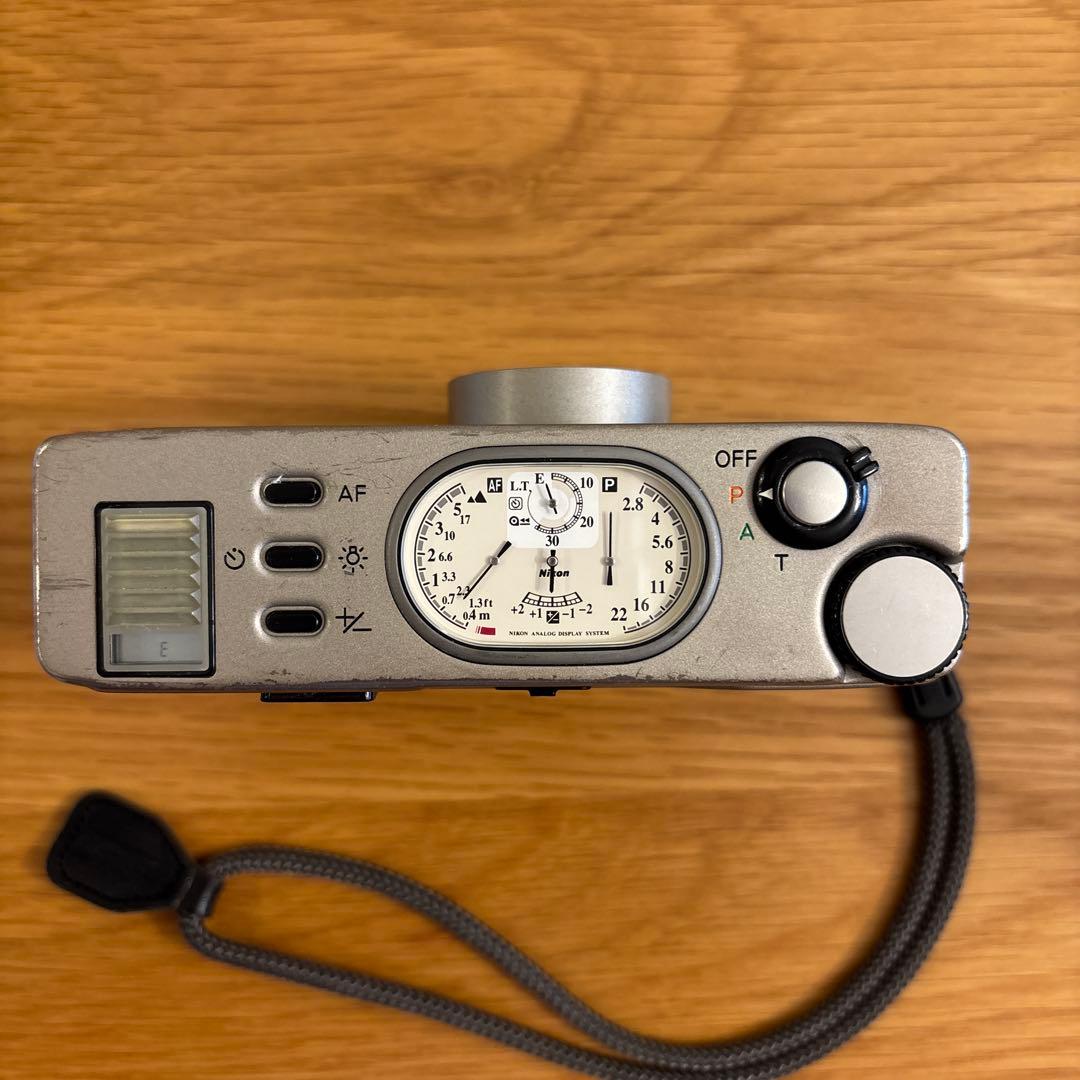 Nikon 35Ti コンパクトフィルムカメラ