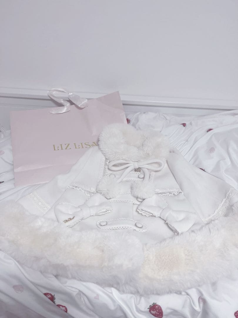 LIZ LISA ホワイトポンチョ