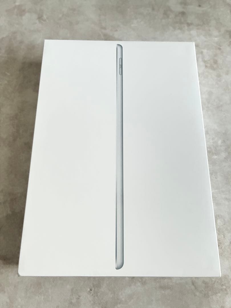 iPad 7世代★32GB★ケース付き