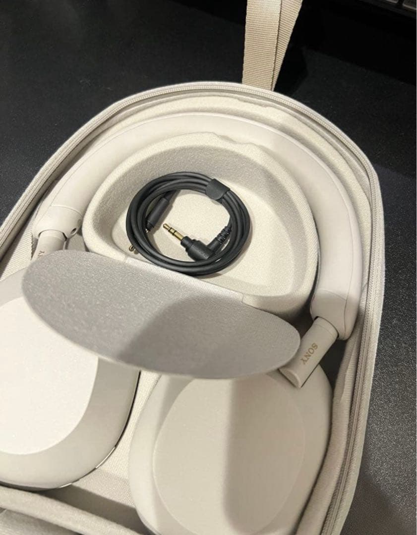 SONY WH-1000XM5 ワイヤレスヘッドホンプラチナシルバー