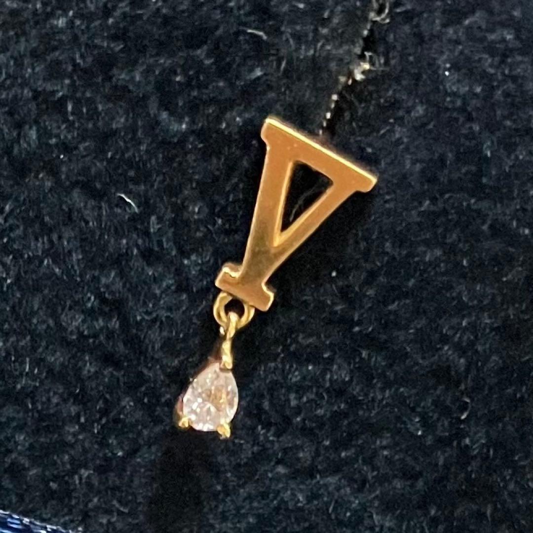 AHKAH K18 シークレットコードV ピアス(片耳用) 一粒ダイヤモンド