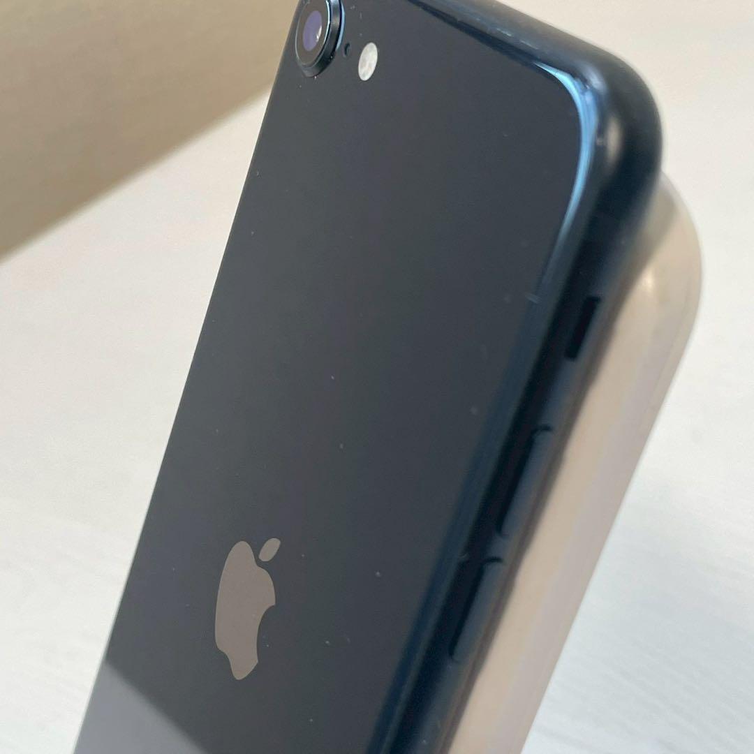 Apple iPhone SE (第3世代) ブラック 本体　128GB