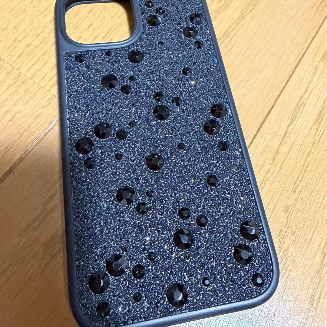 SWAROVSKI ブラック　iPhone15 iPhoneケース