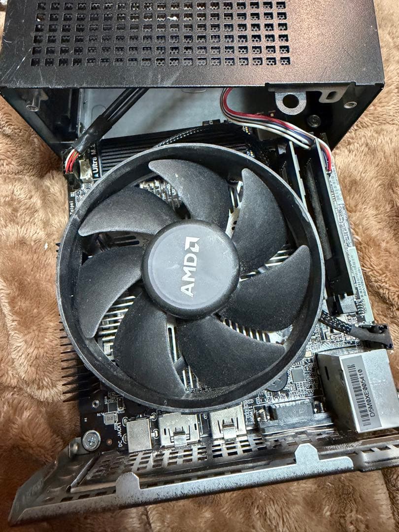 ミニPC DeskMini A300 Ryzen 5 2400G