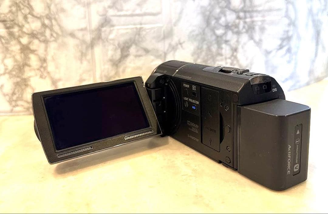 SONY HDC-PJ590V ビデオカメラ　大容量バッテリー　外付けライト付