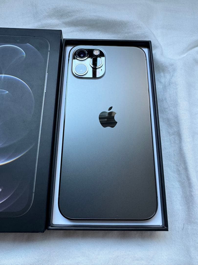 SIMフリー　iPhone 12 Pro 256GB グラファイト