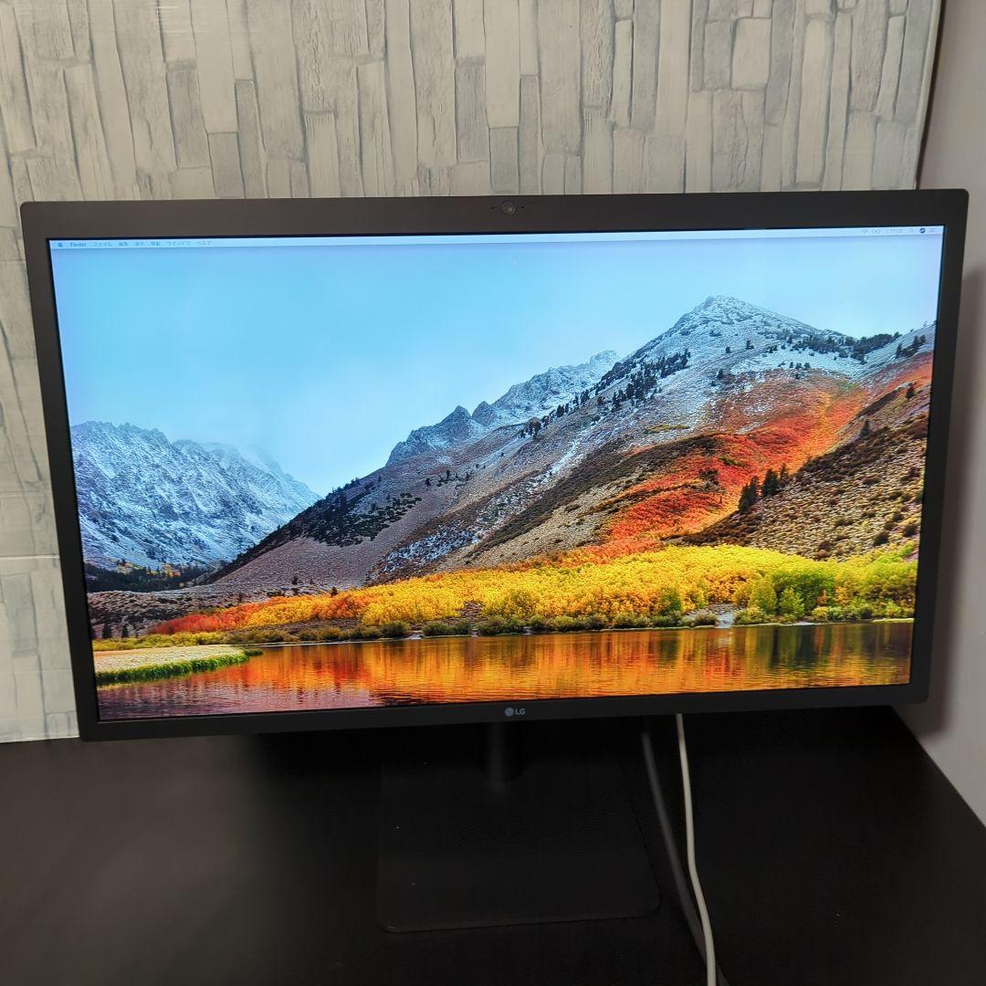 LG UltraFine 5K　MAC用モニター　27MD5KA