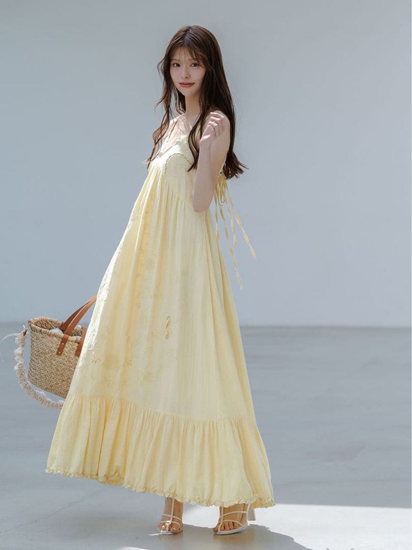 SNIDEL フラワーエンブロイダリーマキシワンピース