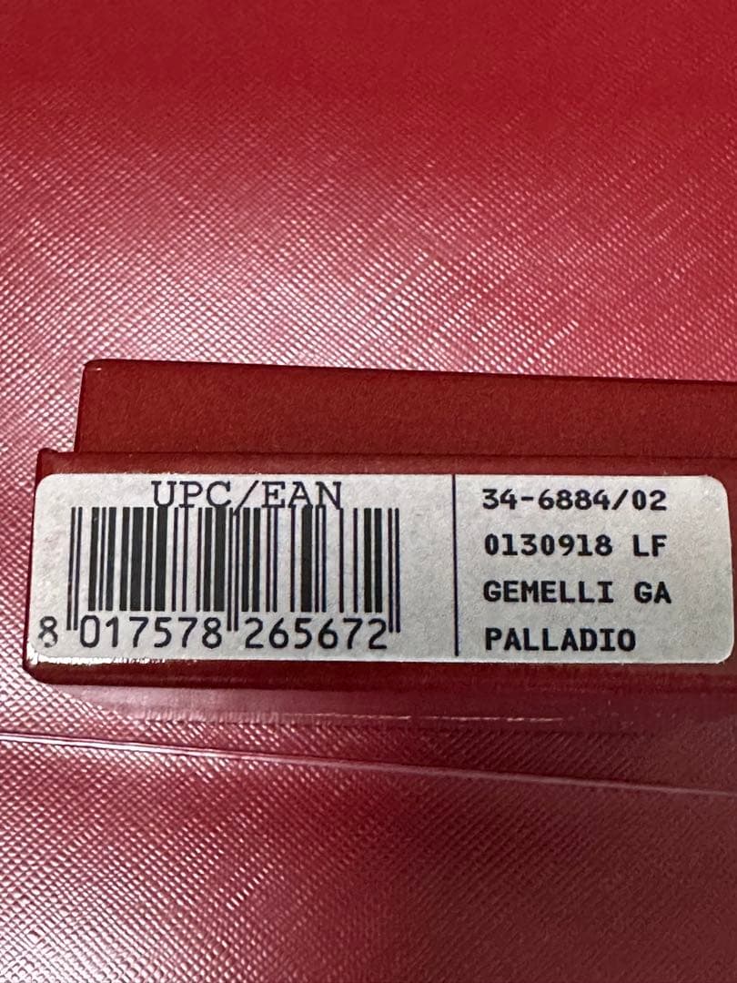 サルヴァトーレフェラガモ カフス