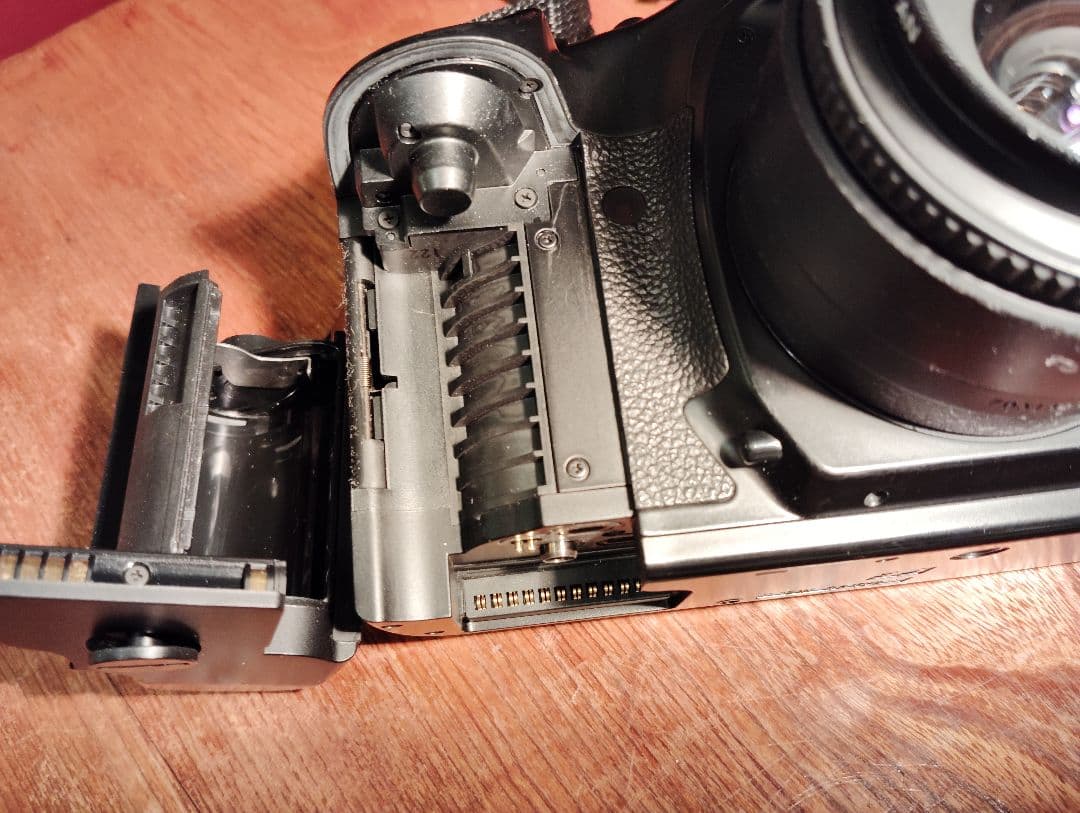 Canon EOS-1Ｖ フィルム一眼レフカメラ