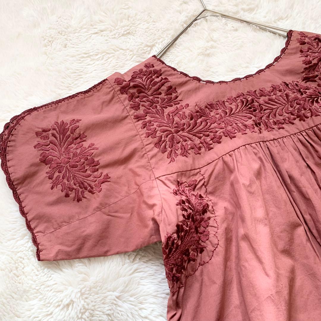 状態良し＊ ハグオーワー　刺繍　エンジ色　ロングワンピース フリーサイズ