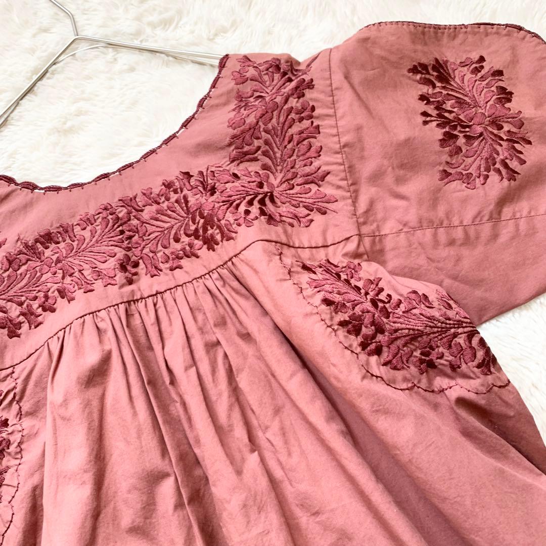 状態良し＊ ハグオーワー　刺繍　エンジ色　ロングワンピース フリーサイズ