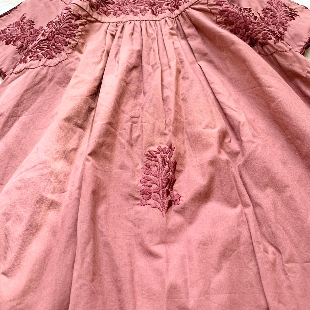 状態良し＊ ハグオーワー　刺繍　エンジ色　ロングワンピース フリーサイズ