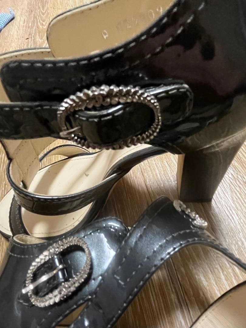 Chanel 黒 ストラップサンダル 高ヒール