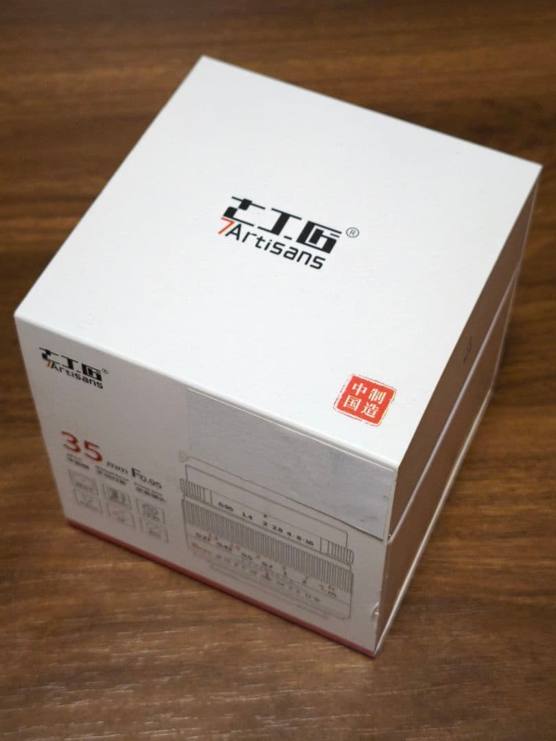 七工匠　35mm f/0.95 単焦点MFレンズ【フード、プロテクター付き】