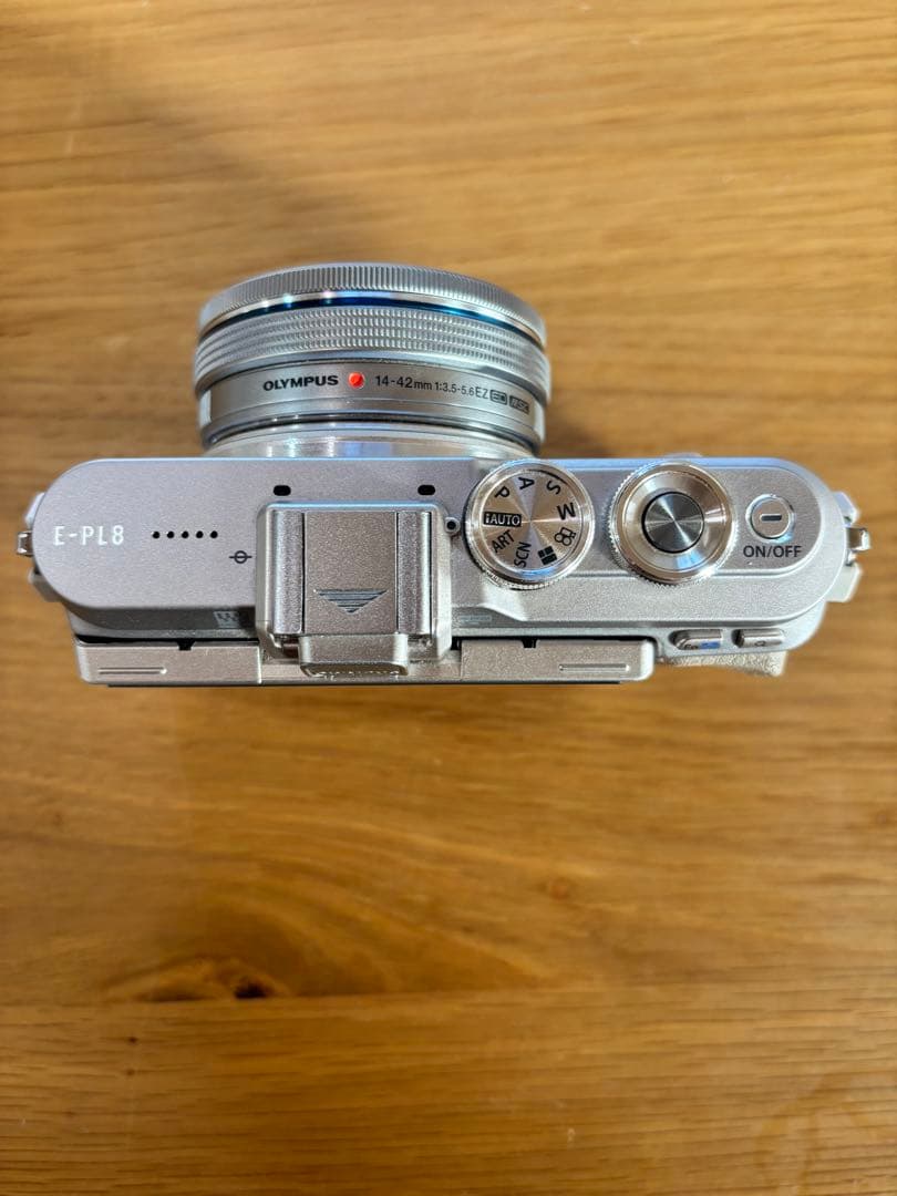 デジタルカメラ OLYMPUS PEN E-PL8
