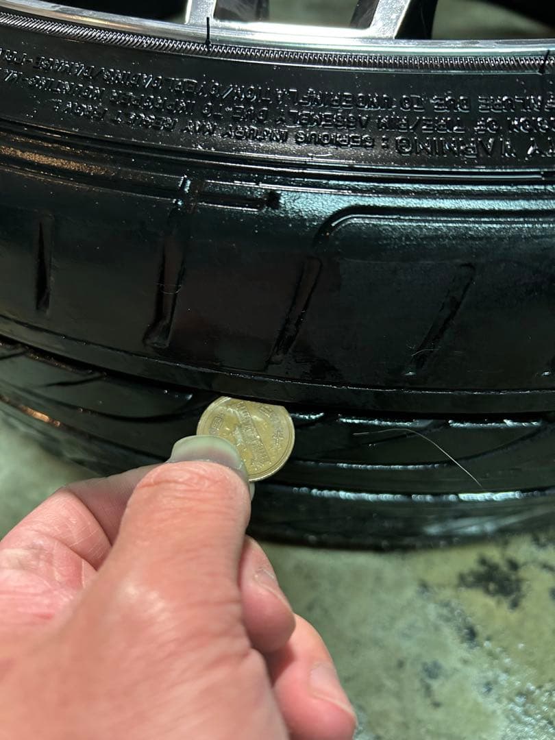 プリウス 18インチ アルミホイール タイヤ付き4本セット 215/40R18