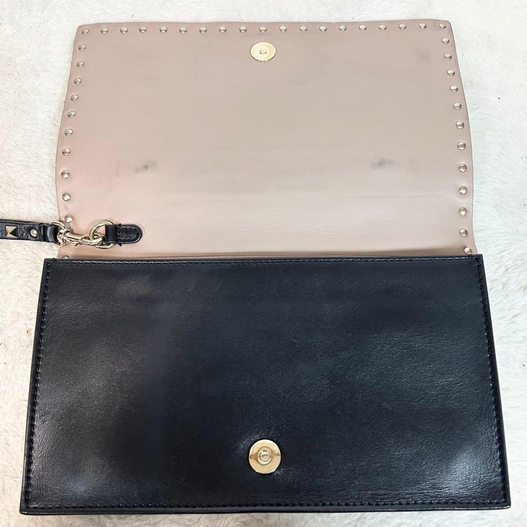 希少❗️VALENTINO GARAVANI ロックスタッズ　クラッチバック　黒