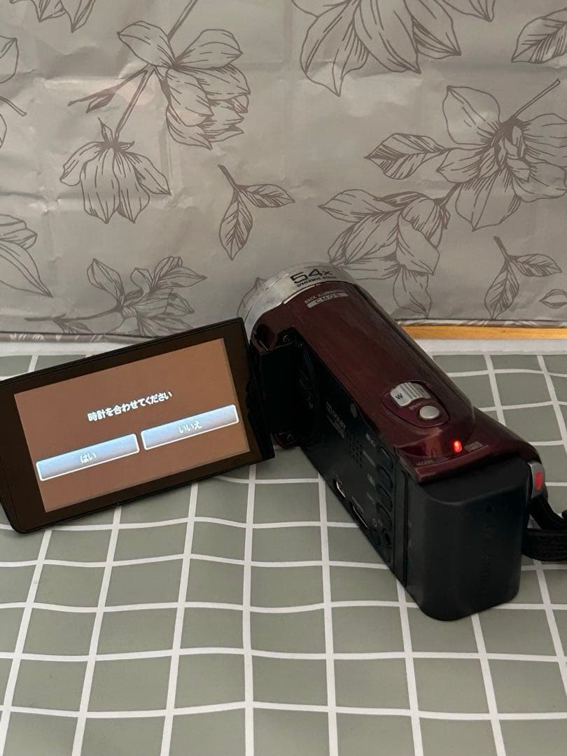 JVC ビデオカメラ　Everio GZ-E265 専用ケース付き！