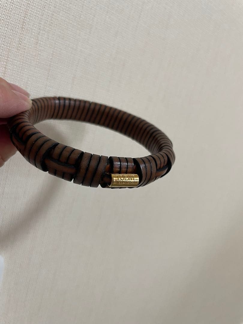 【LOEWE】刻印入り　ウーブンバングル