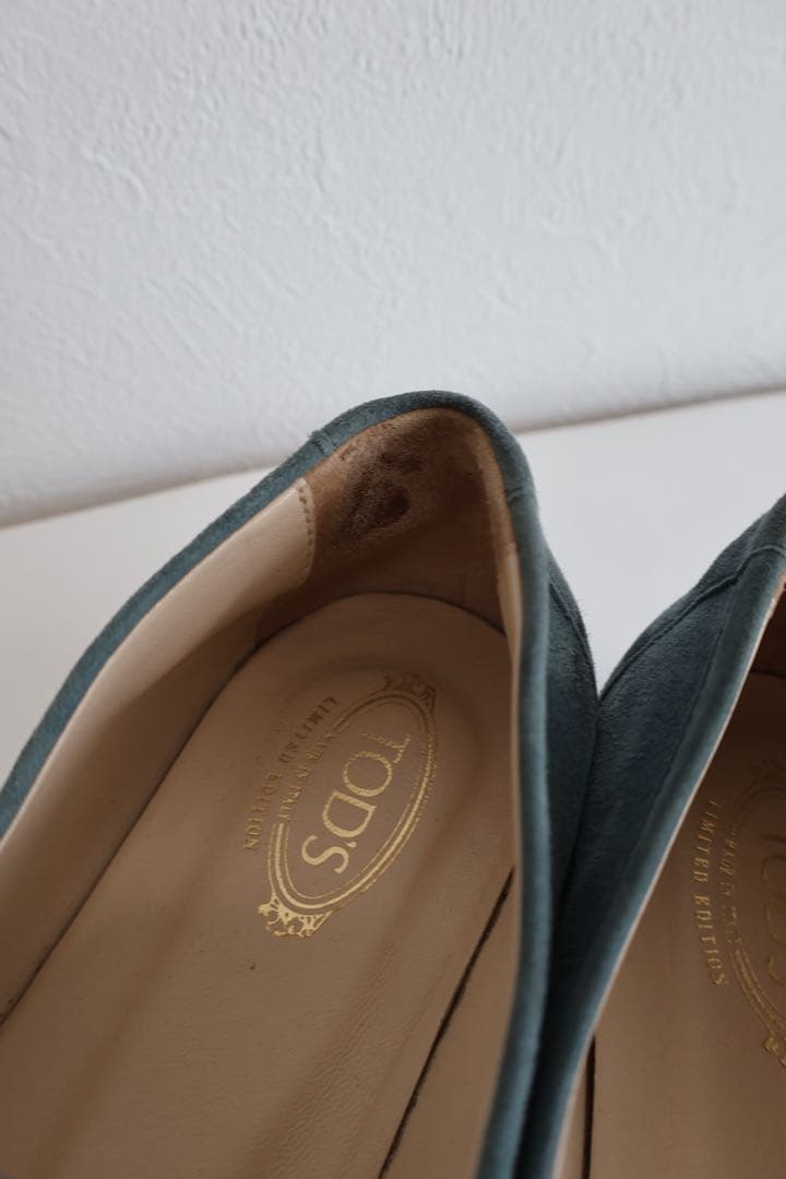 TOD'S スエード ローファー 青